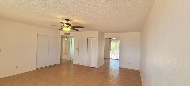 Building Photo - 2 Bed 1 Bath Spacious Gold Canyon Apartment