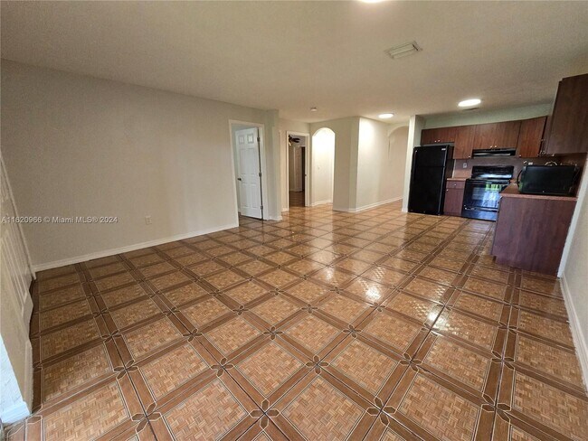 Building Photo - 10380 NW 10th Ave