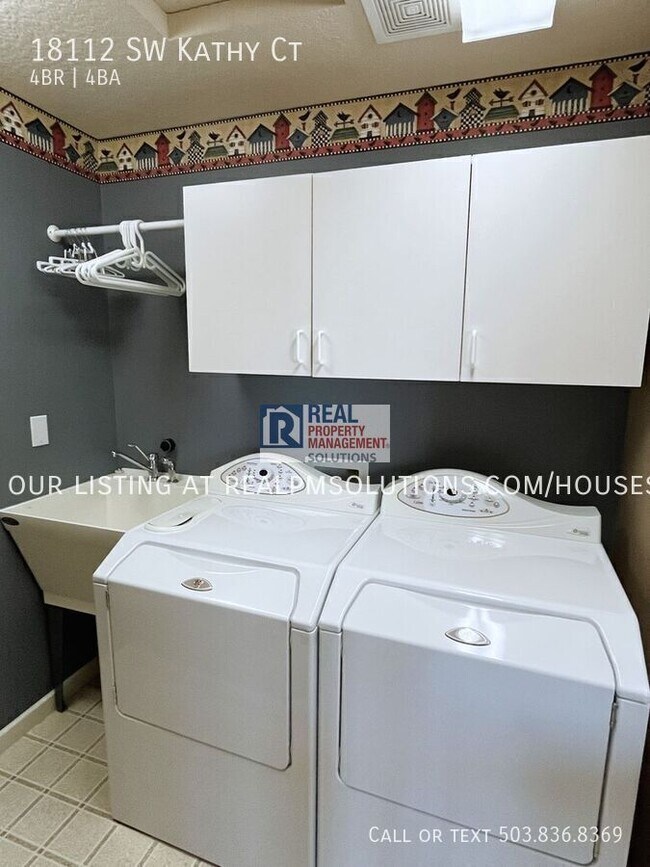Building Photo - 18112 SW Kathy Ct