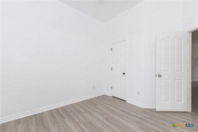 Building Photo - 4602 Lauren MacKenzie Dr