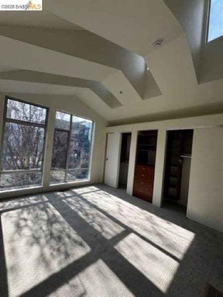 Building Photo - 42 Iron Horse Ln