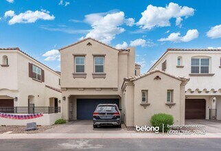 Building Photo - 221 E Balsam Dr