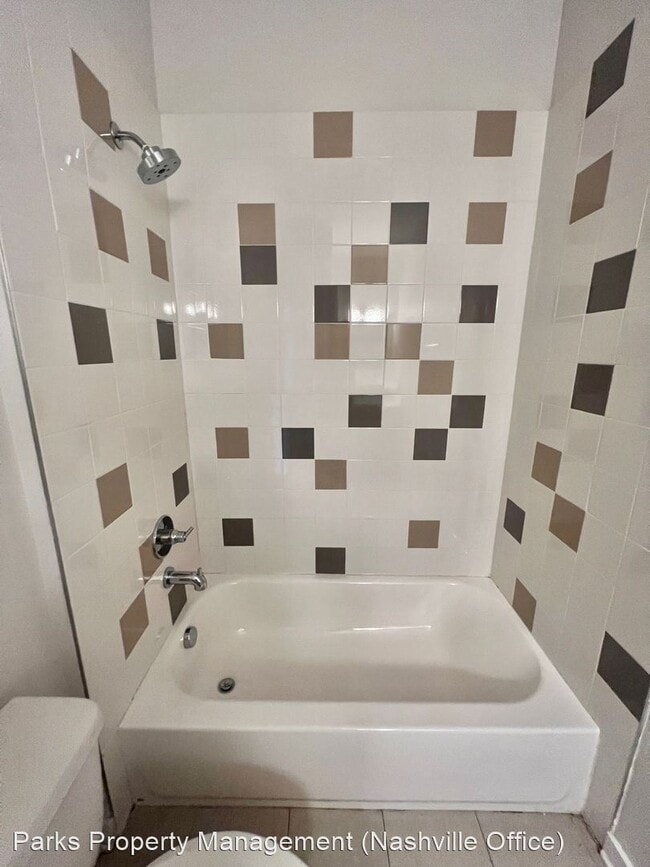 Building Photo - 3 br, 3 bath House - 1035 Chester Ave #2
