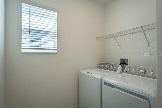 Building Photo - 307 Nine Iron Dr