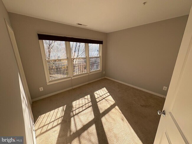 Building Photo - 2324 Cobble Hill Terrace