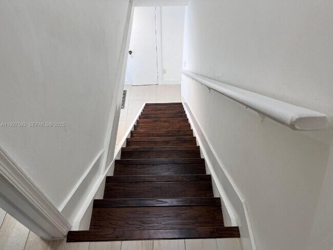 Building Photo - 6231 SW 138th Ct