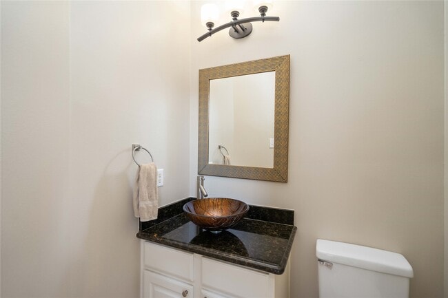 Building Photo - 707 Lytton Springs Way