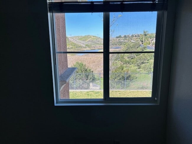 Building Photo - 4Bd/2.5 Ba Home with incredible views of Hubbert Lake!