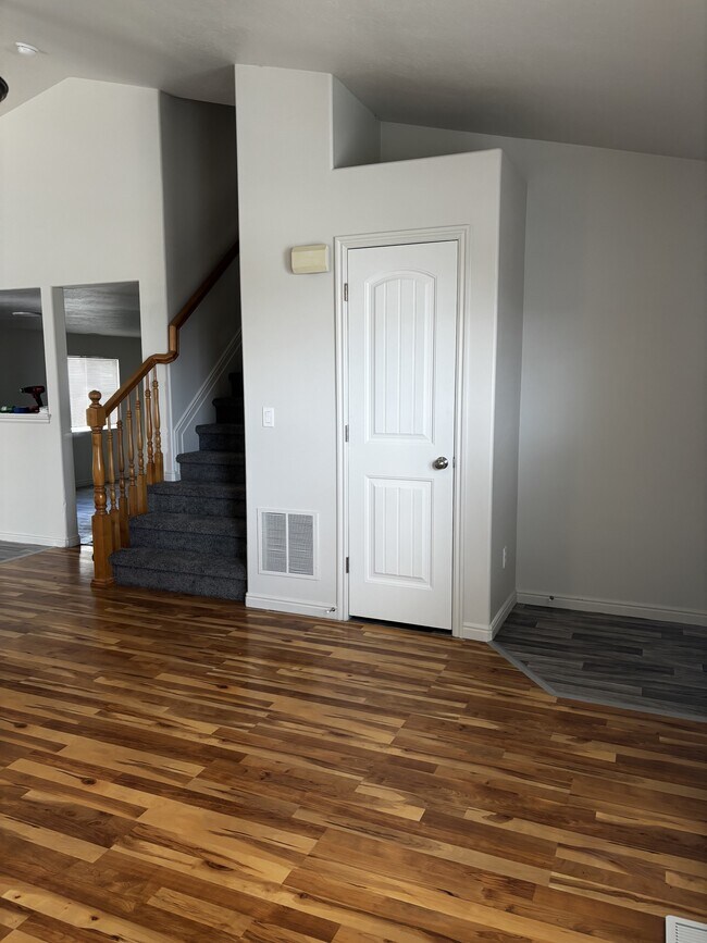 Building Photo - 4815 Levi Ln