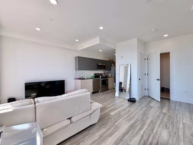 Building Photo - 327 Communipaw Ave