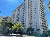 Building Photo - Country Club Village 6