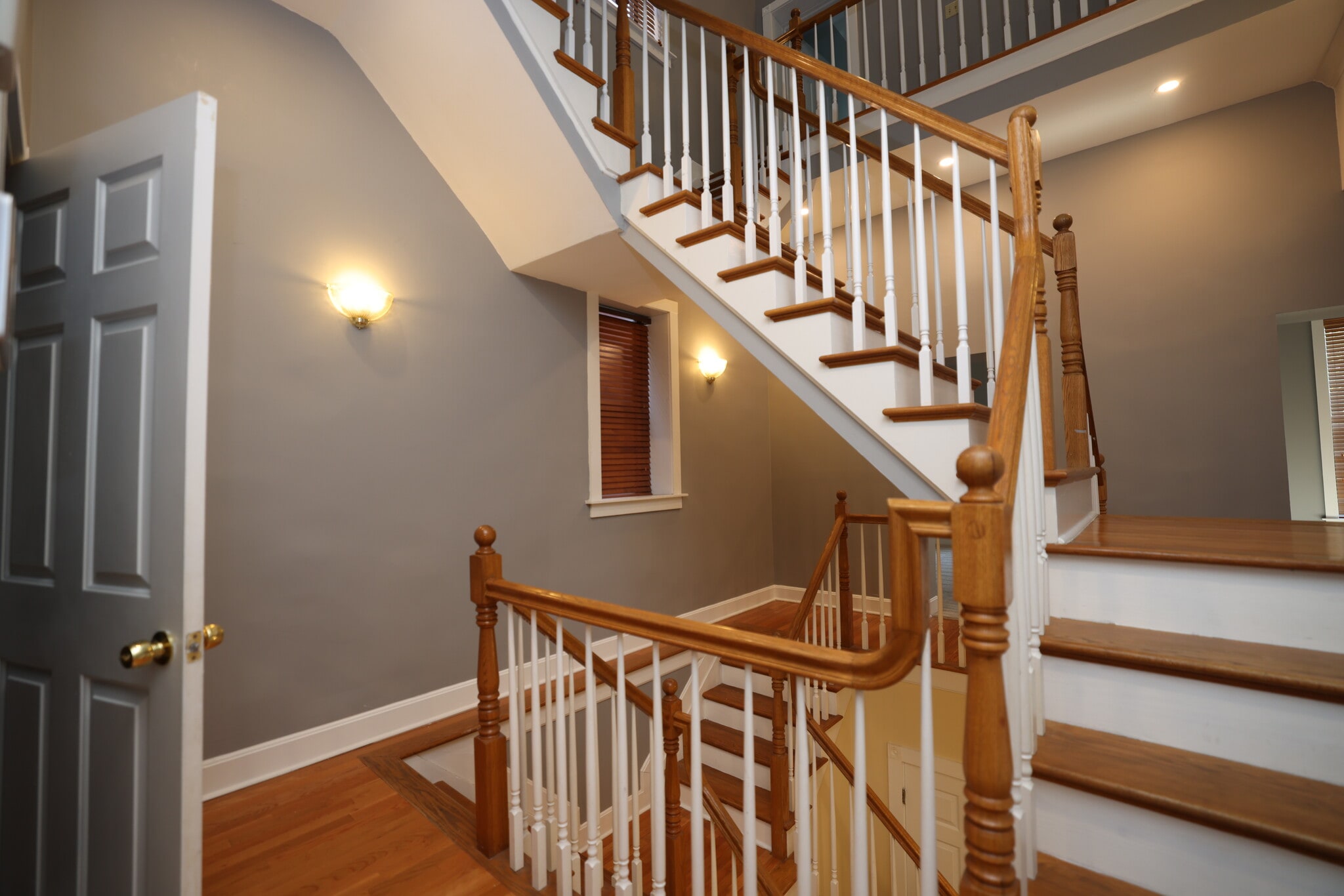 1st Floor - 852 Lincoln Ave