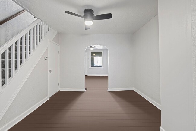 Building Photo - 115 River Ave