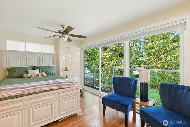 Building Photo - 1810 43rd Ave E