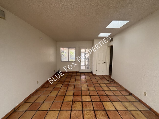 Building Photo - 5958 Sun County Blvd