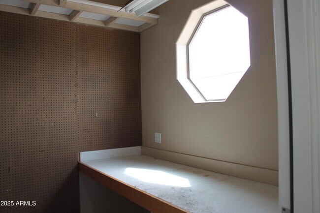 Building Photo - 13930 E Vallejo St