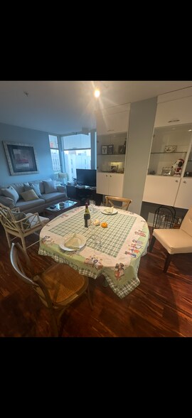 Building Photo - 81 Frank Norris St