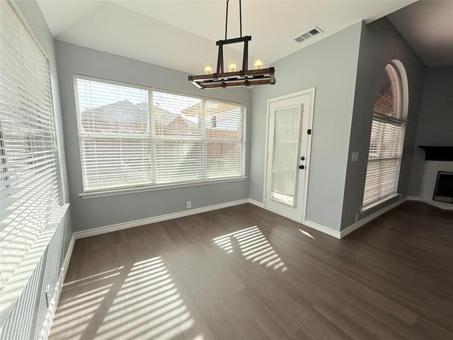 Building Photo - 1004 Broken Spoke Dr