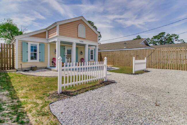 Building Photo - 5499 Medina Rd