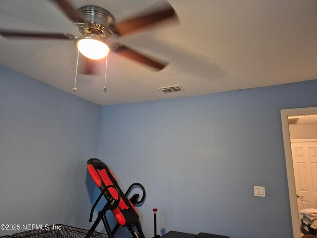 Building Photo - 1688 Northglen Cir