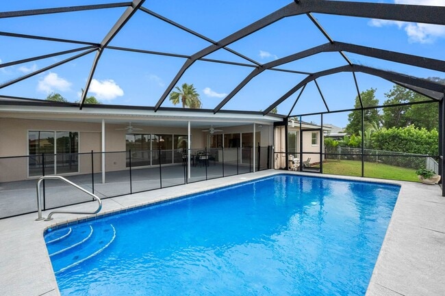 Building Photo - Sailboat-Ready Waterfront Home with Specta...