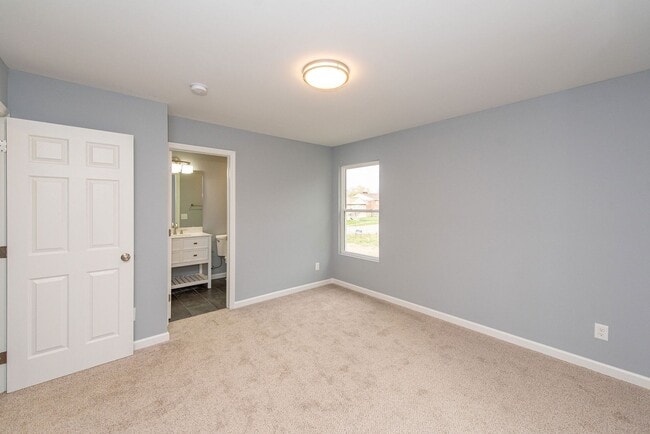 Building Photo - College Hill- New Construction! Stunning 3...