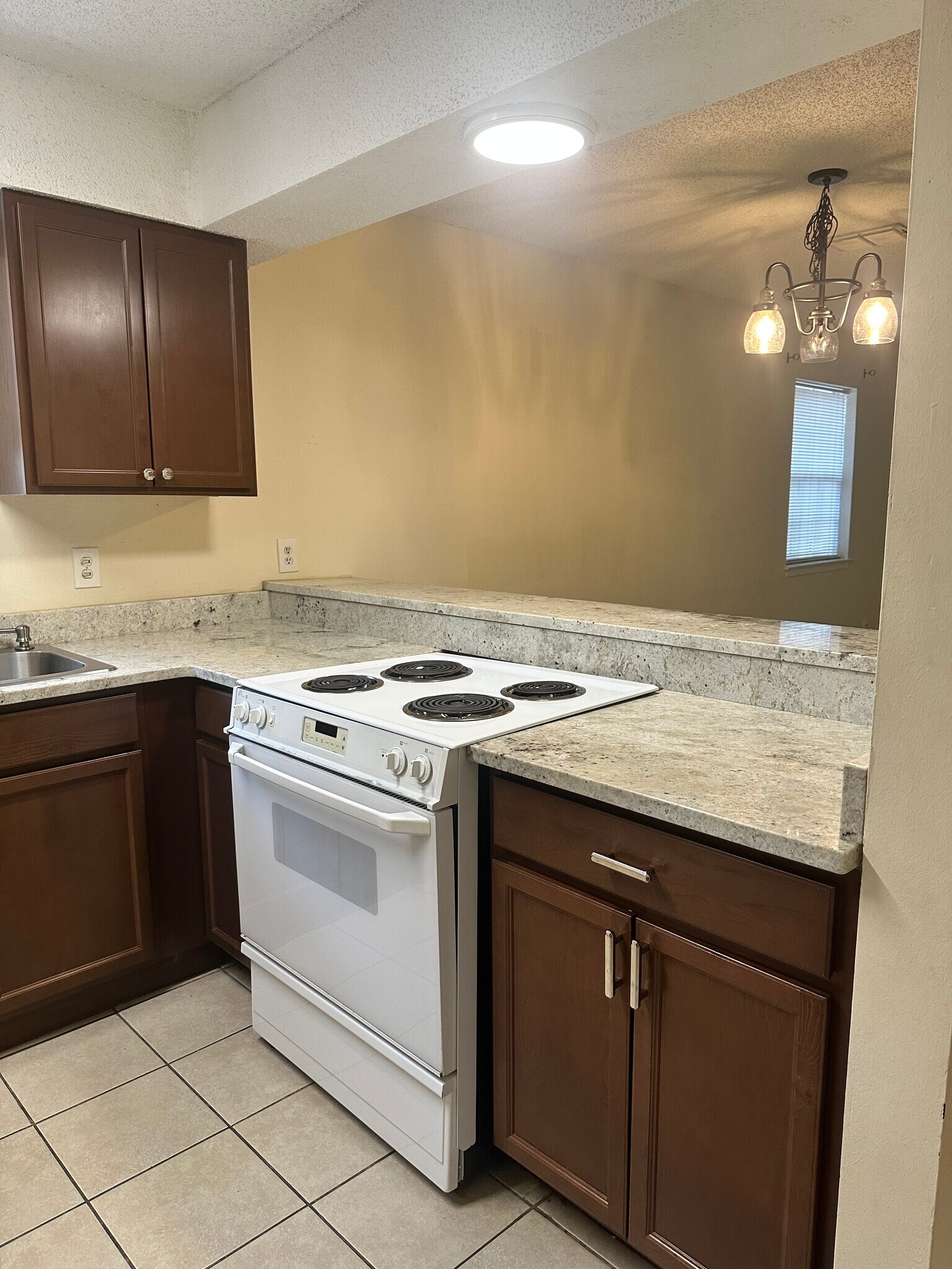 Building Photo - 339 Woodham Ct