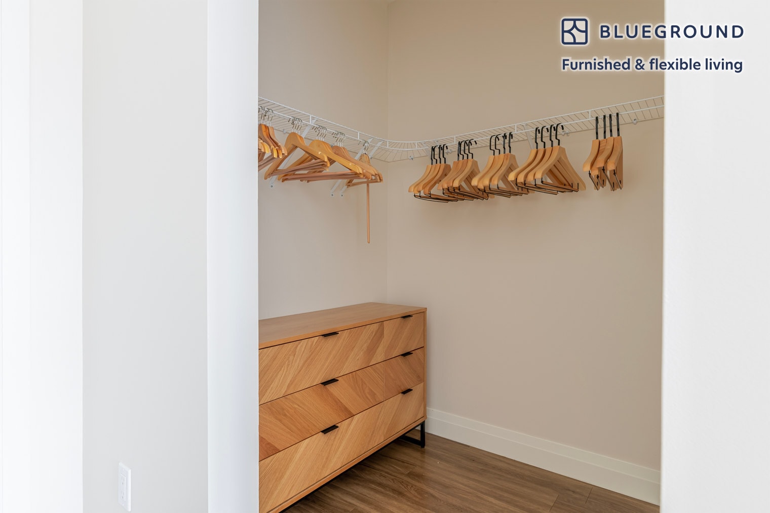 Building Photo - 28 Austin St