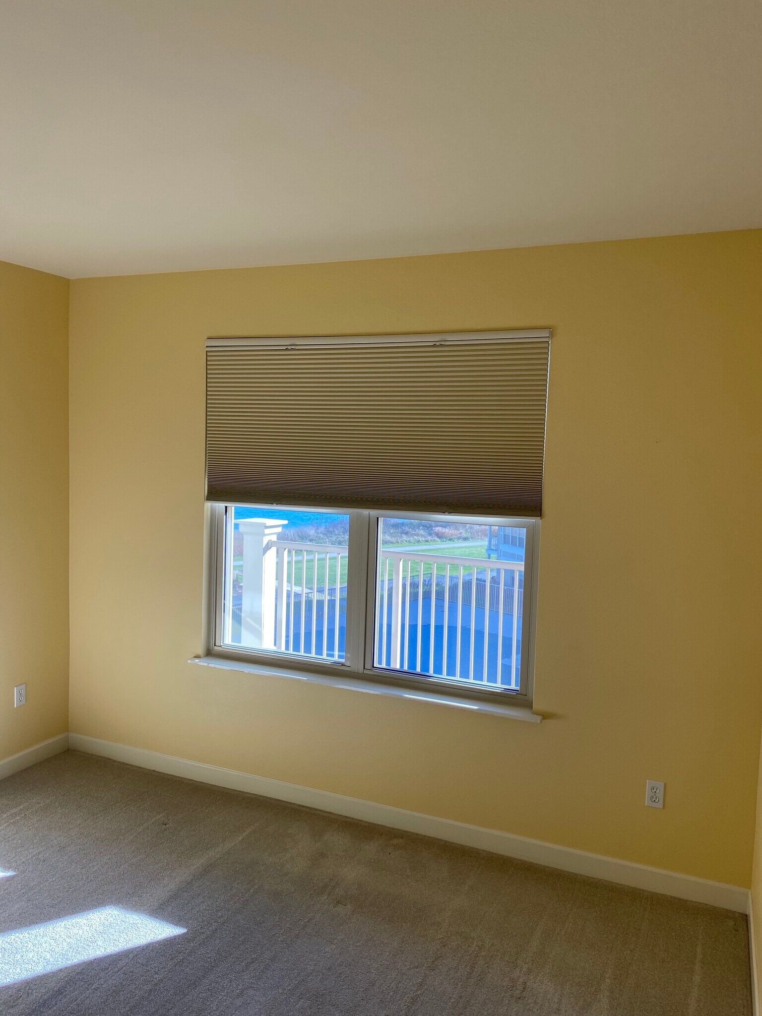 Building Photo - 4110 S Lake Dr