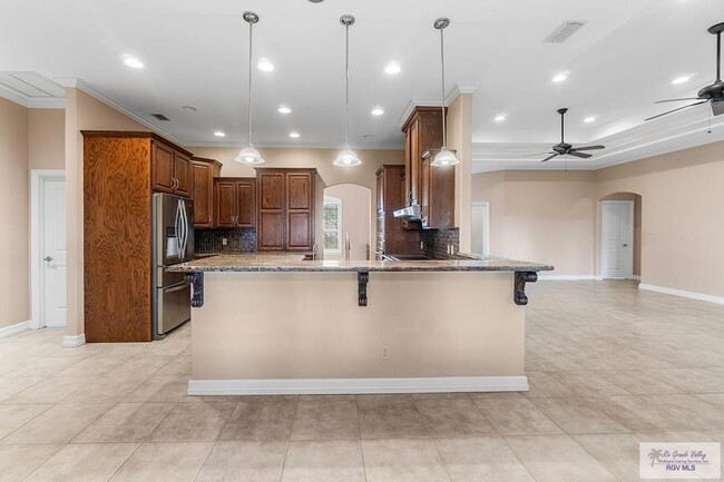 Building Photo - 109 Wild Olive