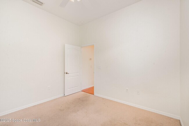 Building Photo - 1002 Hailey St