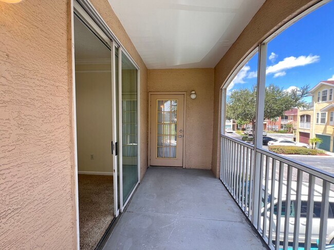 Building Photo - Perfect apartment waiting for you!