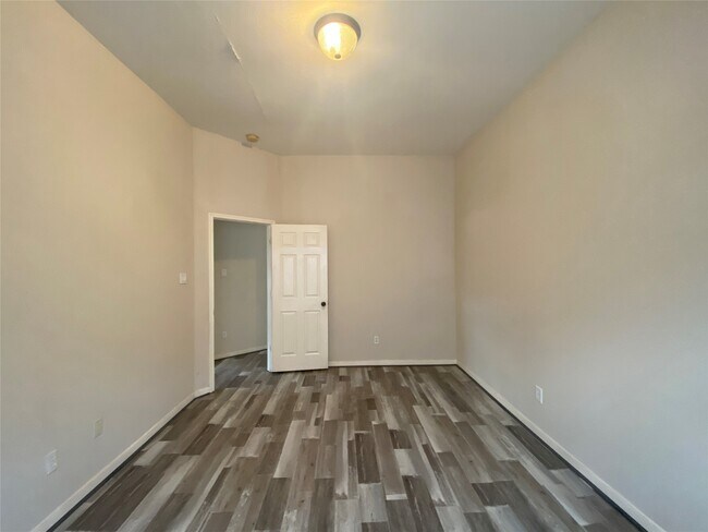 Building Photo - 21239 Rush Hollow Ct