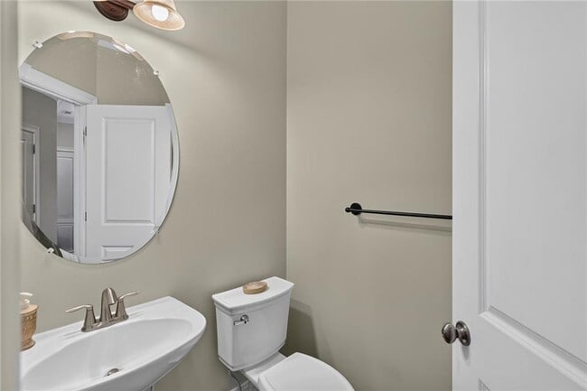 Building Photo - 3526 Pecos Ln