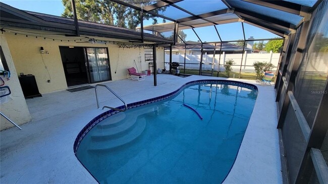 Building Photo - 8427 Brandeis Cir E