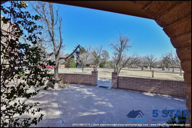 Building Photo - 3 bedroom in El Paso TX 79932