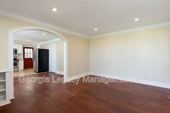 Building Photo - 2615 W Main St