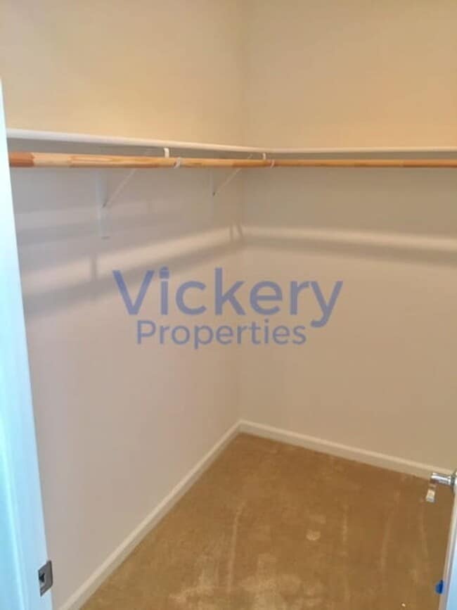 Building Photo - Beautiful 4 Bd/3.5 Ba, 2589 sf Single-family house in Dublin available For Early April Move In!!