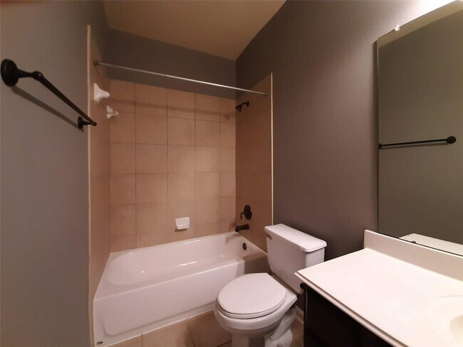 Building Photo - 23322 E Pine Ivy Ln