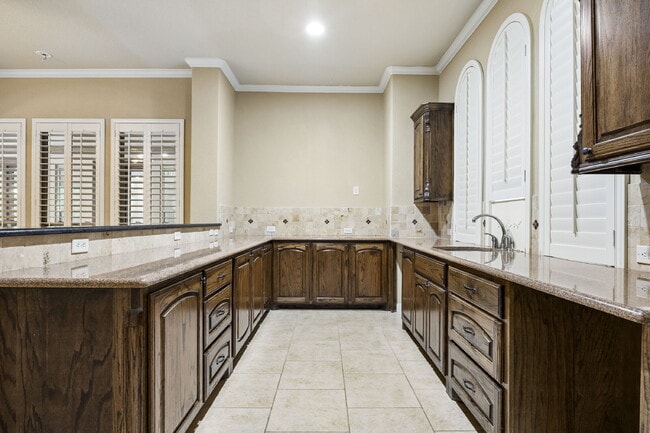 Building Photo - Stunning Mediterranean Retreat