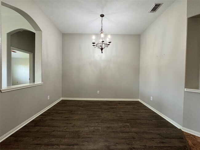 Building Photo - 5907 Yaupon Ridge Dr
