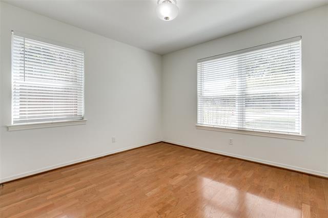 Building Photo - 816 Sherwood Dr