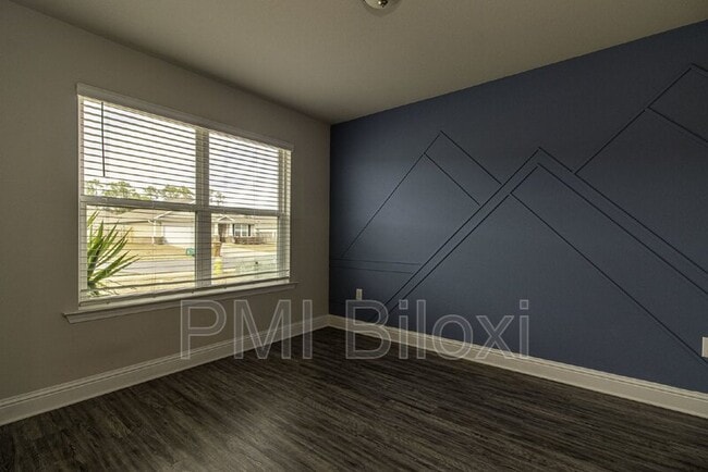 Building Photo - 6467 Eastland Cir