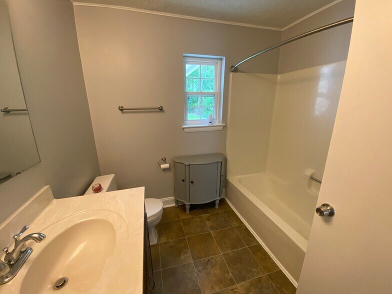 Bathroom - 83 Vero Beach St