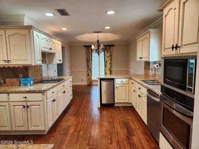Building Photo - 103 Mews Cir