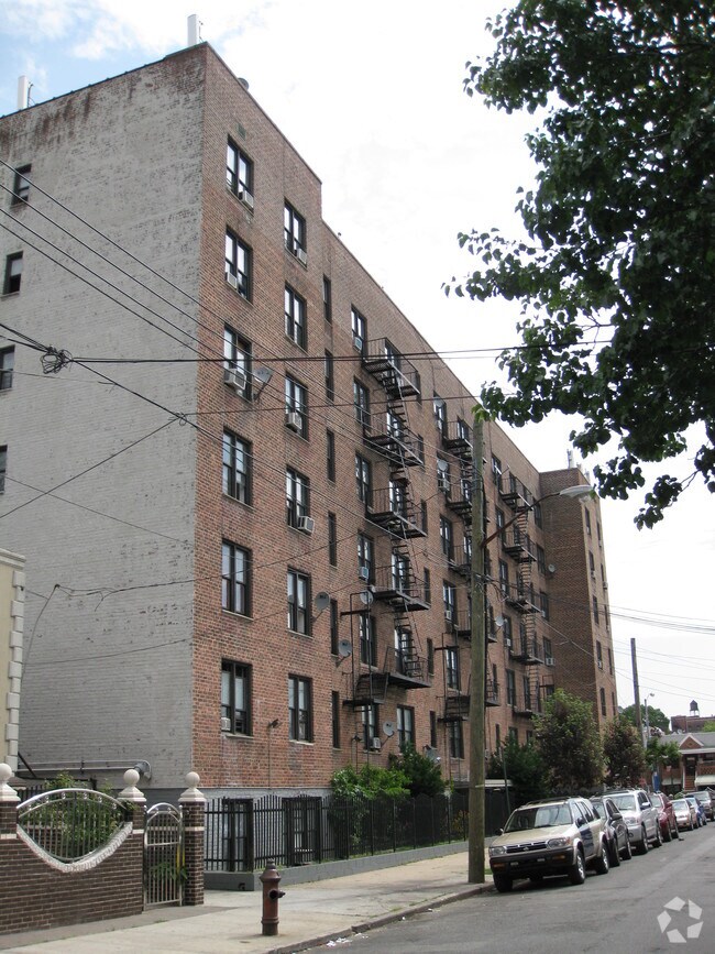 743755 Fenimore St 743755 Fenimore St Brooklyn NY 11203 Apartment
