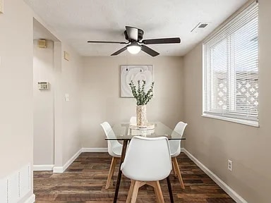 Building Photo - 2025 Burwell Dr