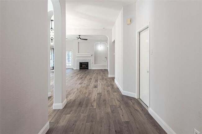 Building Photo - 13400 Caballero Cove