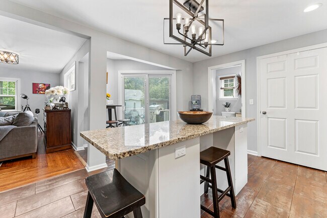 Building Photo - 14 Mc Donald St