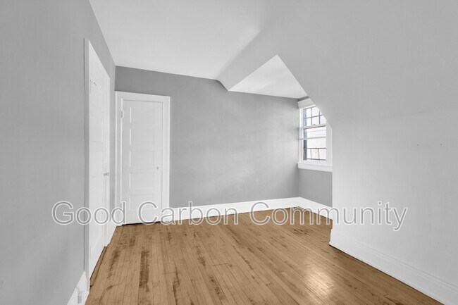 Building Photo - 377 Elmwood Ave